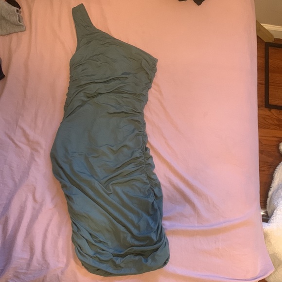 Express | Ribbed one shoulder Dress - Picture 4 of 5